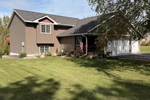 444 Roosevelt Dr, Dresser, WI 54009 - Photo 1