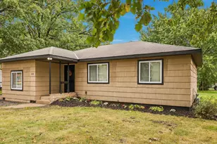 113 1st St N, Waite Park, MN 56387 - Photo 2