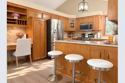 1405 Horseshoe Circle, Eagan, MN 55122 - Photo 4
