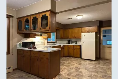 416 S Sunset Avenue, Parkers Prairie, MN 56361 - Photo 6
