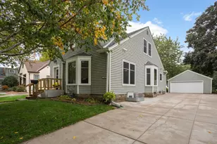 1154 Cherokee Ave, West Saint Paul, MN 55118 - Photo 2