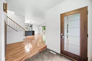 10280 Amsden Way, Eden Prairie, MN 55347 - Photo 4