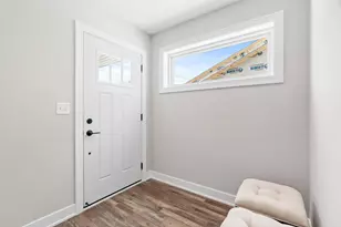 2345 17th Ave E, North Saint Paul, MN 55109 - Photo 2