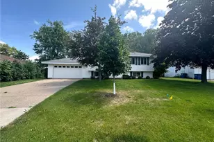 244 Stardust Blvd, Circle Pines, MN 55014 - Photo 2
