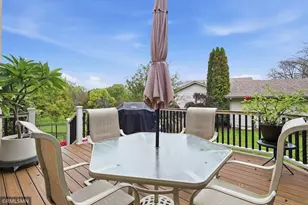 720 Sierra Trail, Chanhassen, MN 55317 - Photo 18