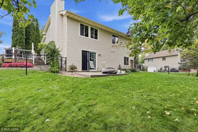 720 Sierra Trail, Chanhassen, MN 55317 - Photo 16