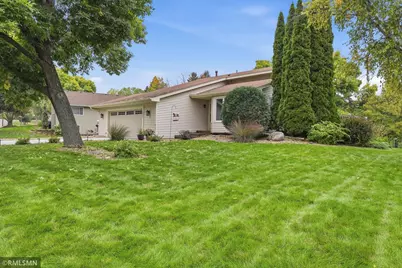 720 Sierra Trail, Chanhassen, MN 55317 - Photo 20