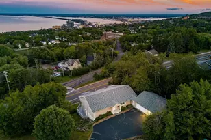 1002 Martha St, Duluth, MN 55805 - Photo 2