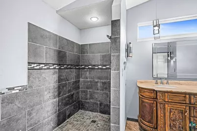 1002 Martha Street, Duluth, MN 55805 - Photo 32