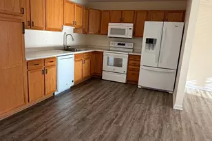 12 6th St NE, Osseo, MN 55369 - Photo 2
