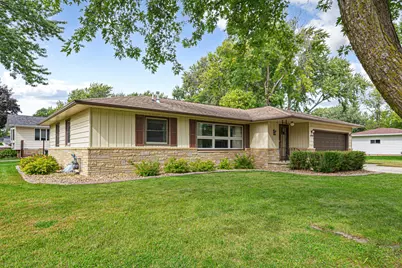 1530 Truman Avenue, Owatonna, MN 55060 - Photo 2