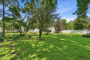 2145 County Rd E E, White Bear Lake, MN 55110 - Photo 20