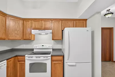 1101 Barclay Street #1101, Saint Paul, MN 55106 - Photo 4