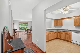 1101 Barclay St, Saint Paul, MN 55106 - Photo 2