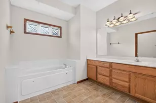 1101 Barclay St, Saint Paul, MN 55106 - Photo 20