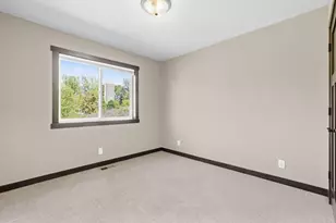 247 Cedar St, Baldwin, WI 54002 - Photo 12