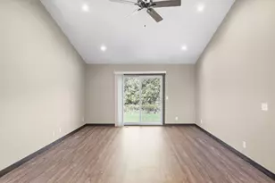 247 Cedar St, Baldwin, WI 54002 - Photo 6