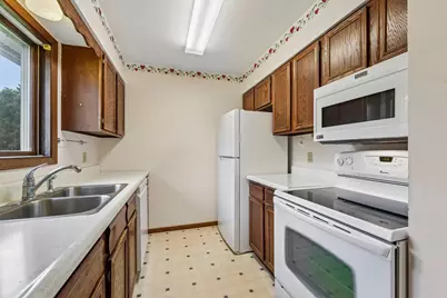 721 Bongey Drive, Menomonie, WI 54751 - Photo 10