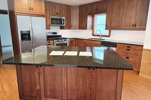 3306 11th St NE, Austin, MN 55912 - Photo 8