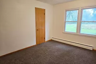 3306 11th St NE, Austin, MN 55912 - Photo 18