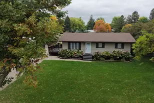 407 W Washington Ave, Mahnomen, MN 56557 - Photo 4