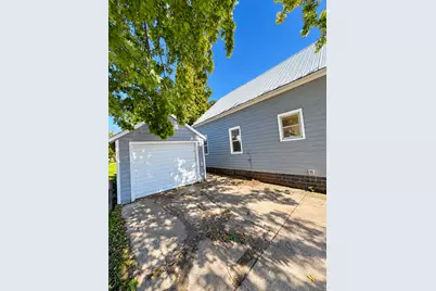 111 Birch Street W, Trimont, MN 56176 - Photo 4