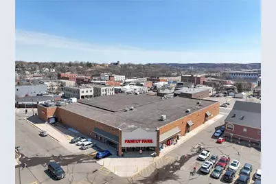 212 Bay Street, Chippewa Falls, WI 54729 - Photo 16