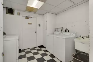 520 Ridgewood Ave, Minneapolis, MN 55403 - Photo 20