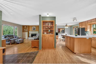 22015 Pillsbury Avenue, Lakeville, MN 55044 - Photo 4