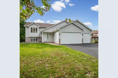 674 Lois Lane, Lino Lakes, MN 55014 - Photo 2