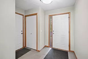 674 Lois Ln, Lino Lakes, MN 55014 - Photo 6