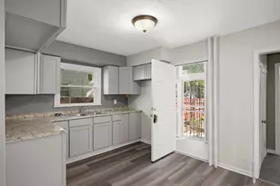 2630 Girard Ave N, Minneapolis, MN 55411 - Photo 18