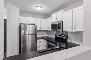 7610 York Ave S, Edina, MN 55435 - Photo 12