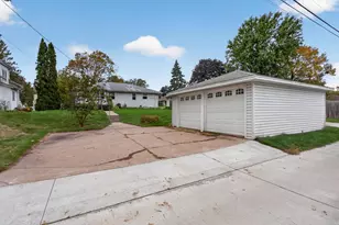 4413 Monroe St NE, Columbia Heights, MN 55421 - Photo 10