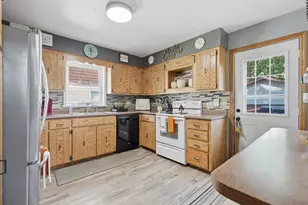 1110 Florence St, Baldwin, WI 54002 - Photo 6