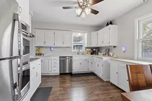196 E 95th St Cir, Bloomington, MN 55420 - Photo 14