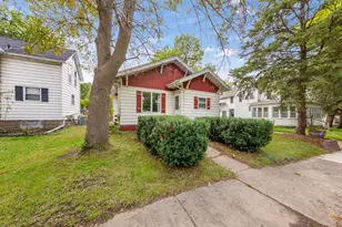 251 N Lincoln St, Lake Crystal, MN 56055 - Photo 2
