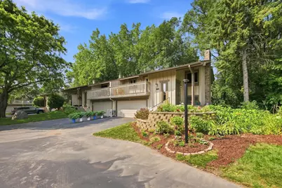 7232 Woodstock Drive, Bloomington, MN 55438 - Photo 32
