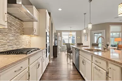 8275 Oakview Court N, Maple Grove, MN 55369 - Photo 22