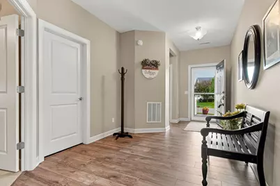 8275 Oakview Court N, Maple Grove, MN 55369 - Photo 4