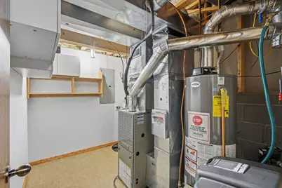 2905 127th Circle NW, Coon Rapids, MN 55448 - Photo 32