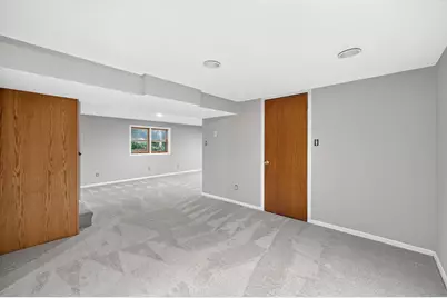 6913 Toledo Avenue N, Brooklyn Center, MN 55429 - Photo 34