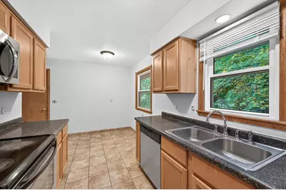 6913 Toledo Avenue N, Brooklyn Center, MN 55429 - Photo 18