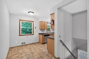 6913 Toledo Ave N, Brooklyn Center, MN 55429 - Photo 10