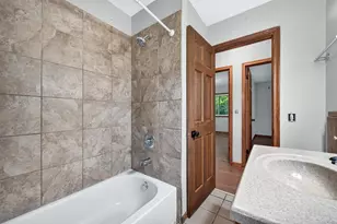 6913 Toledo Ave N, Brooklyn Center, MN 55429 - Photo 20