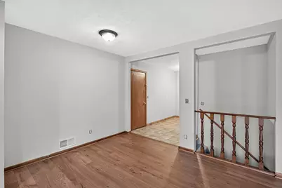 6913 Toledo Avenue N, Brooklyn Center, MN 55429 - Photo 14