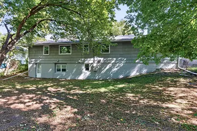 6913 Toledo Avenue N, Brooklyn Center, MN 55429 - Photo 40