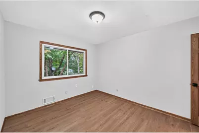6913 Toledo Avenue N, Brooklyn Center, MN 55429 - Photo 26