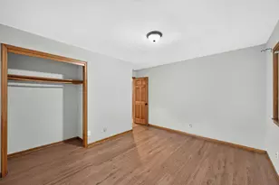 6913 Toledo Ave N, Brooklyn Center, MN 55429 - Photo 24