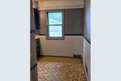 905 Ulstad Avenue, Albert Lea, MN 56007 - Photo 8